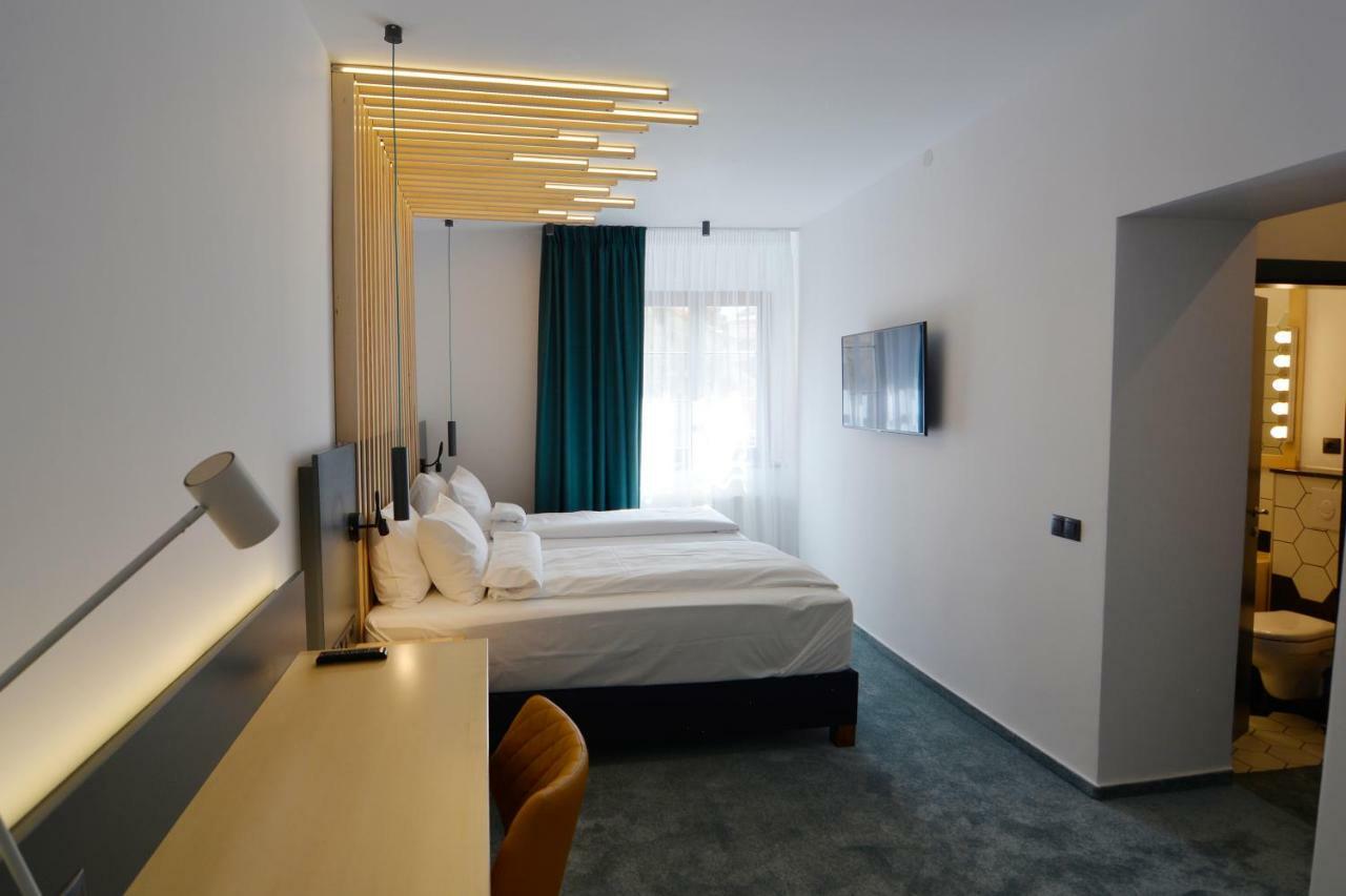 Kleines Hotel Nagyszeben Kültér fotó