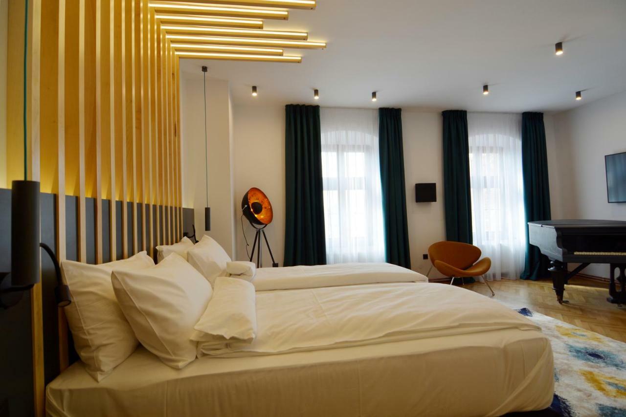 Kleines Hotel Nagyszeben Kültér fotó