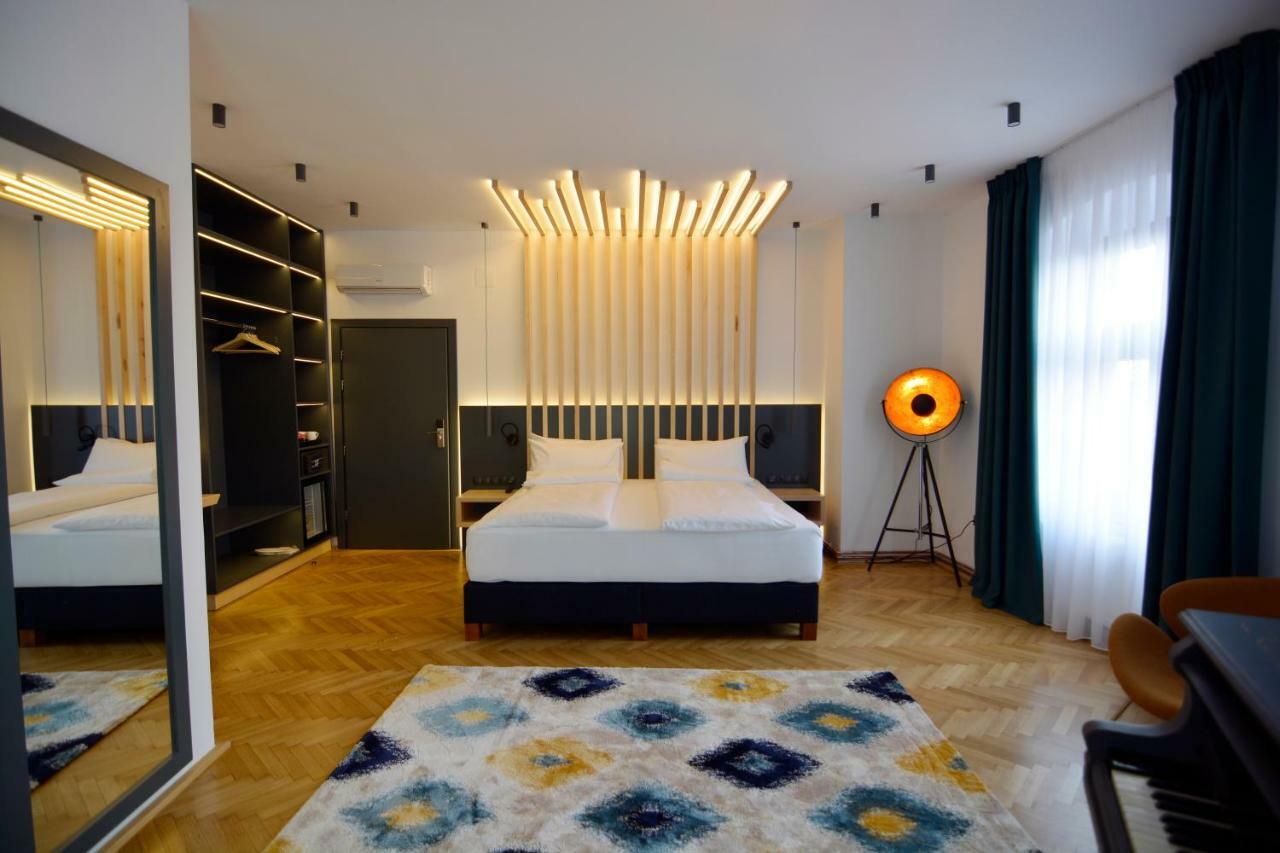 Kleines Hotel Nagyszeben Kültér fotó