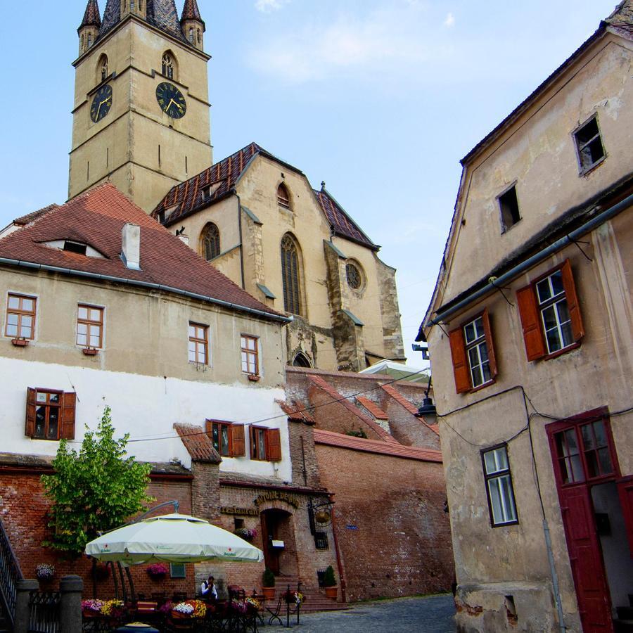 Kleines Hotel Nagyszeben Kültér fotó